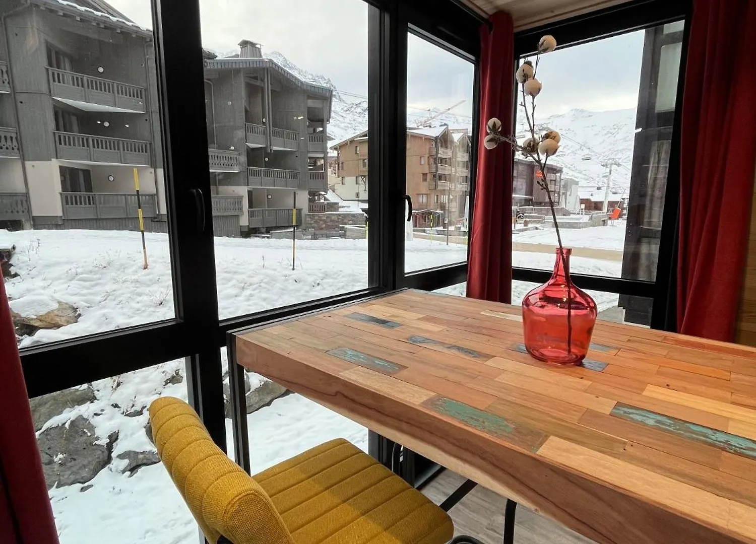 Les Appartements De Makalu Val Thorens 0*,  France